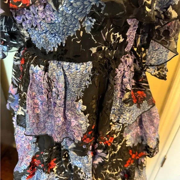 Alice + Olivia Nichola Cold Shoulder Floral Dress size 2 - Picture 3 of 7